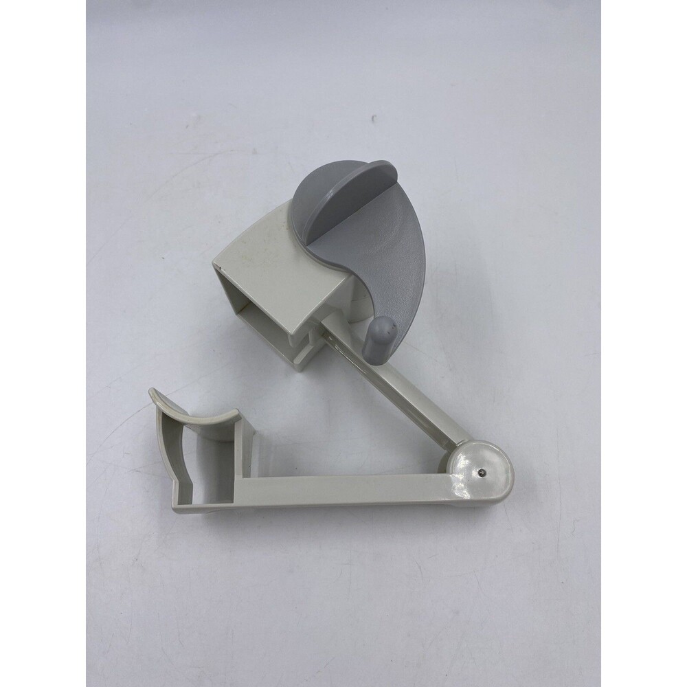 Pampered Chef Deluxe Cheese Grater #1275 Only 1 Blade Included